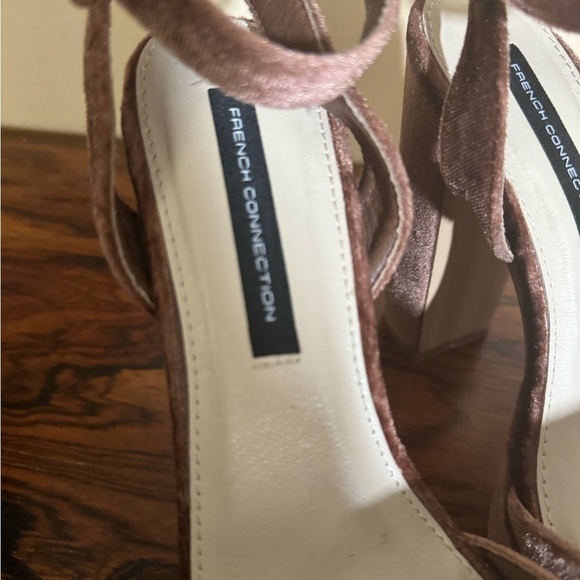 French Connection Women's Brown Taryn Platform Peep Toe Pump 6.5 - Picture 6 of 9